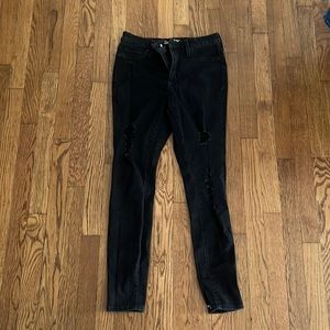 Universal Thread Jeans